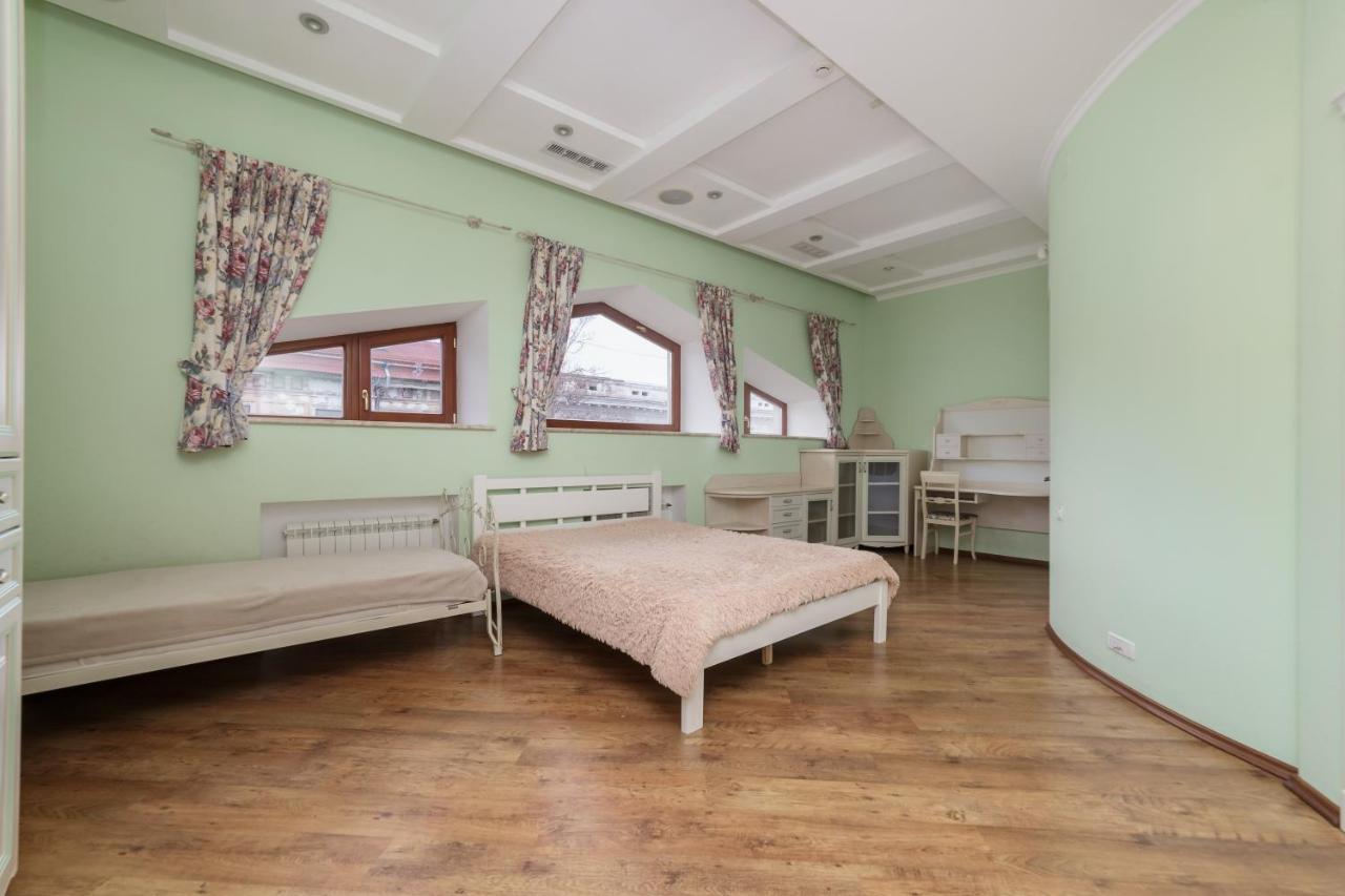 Katerynyska 2 Level Apartment With Sauna Одеса Екстериор снимка